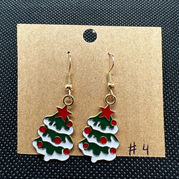 🆕 #4 Christmas tree dangle earrings stocking stuffer - Picture 1 of 3